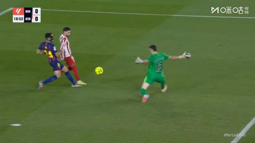 硬碰硬！巴萨3-1马竞 超越皇马领跑西甲